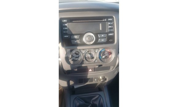 Buy Import Mitsubishi L200 White Car in Import - Dubai in Bujumbura Buy Import Mitsubishi L200 White Car in Import - Dubai in Bujumbura