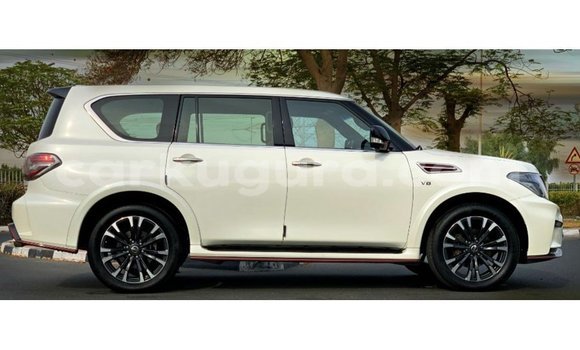 Buy Import Nissan Patrol White Car in Import - Dubai in Bujumbura Buy Import Nissan Patrol White Car in Import - Dubai in Bujumbura
