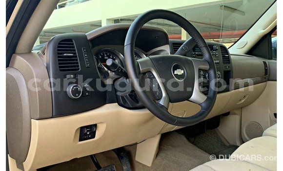 Nunua Imported Chevrolet Silverado Nyeusi Gari ndani ya Import - Dubai nchini Bujumbura Nunua Imported Chevrolet Silverado Nyeusi Gari ndani ya Import - Dubai nchini Bujumbura