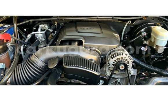 Nunua Imported Chevrolet Silverado Nyeusi Gari ndani ya Import - Dubai nchini Bujumbura Nunua Imported Chevrolet Silverado Nyeusi Gari ndani ya Import - Dubai nchini Bujumbura