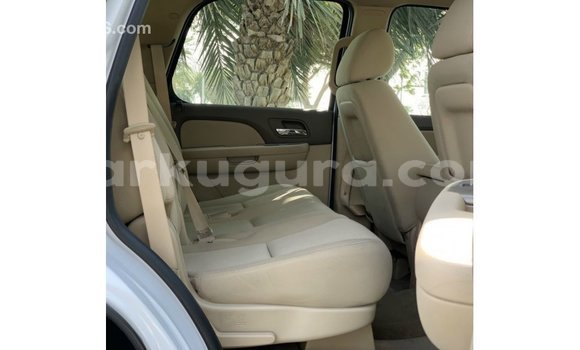 Buy Import Chevrolet Tahoe White Car in Import - Dubai in Bujumbura Buy Import Chevrolet Tahoe White Car in Import - Dubai in Bujumbura