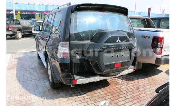 Nunua Imported Mitsubishi Pajero Nyeusi Gari ndani ya Import - Dubai nchini Bujumbura Nunua Imported Mitsubishi Pajero Nyeusi Gari ndani ya Import - Dubai nchini Bujumbura