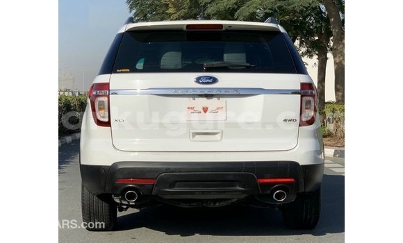 Buy Import Ford Explorer White Car in Import - Dubai in Bujumbura Buy Import Ford Explorer White Car in Import - Dubai in Bujumbura