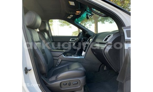 Buy Import Ford Explorer White Car in Import - Dubai in Bujumbura Buy Import Ford Explorer White Car in Import - Dubai in Bujumbura