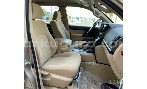 Buy Import Toyota Land Cruiser Other Car in Import - Dubai in Bujumbura Buy Import Toyota Land Cruiser Other Car in Import - Dubai in Bujumbura
