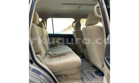 Buy Import Toyota Land Cruiser Other Car in Import - Dubai in Bujumbura Buy Import Toyota Land Cruiser Other Car in Import - Dubai in Bujumbura