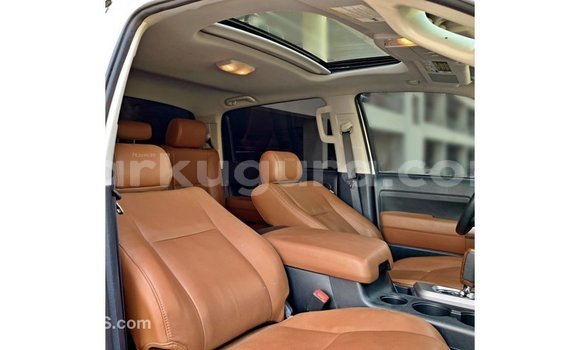 Buy Import Toyota Tundra White Car in Import - Dubai in Bujumbura Buy Import Toyota Tundra White Car in Import - Dubai in Bujumbura