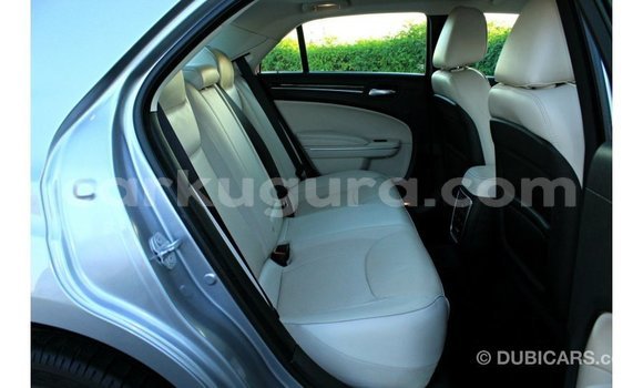 Nunua Imported Chrysler 300 Nyingine Gari ndani ya Import - Dubai nchini Bujumbura Nunua Imported Chrysler 300 Nyingine Gari ndani ya Import - Dubai nchini Bujumbura