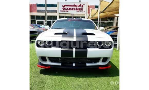 Buy Import Dodge Challenger White Car in Import - Dubai in Bujumbura Buy Import Dodge Challenger White Car in Import - Dubai in Bujumbura
