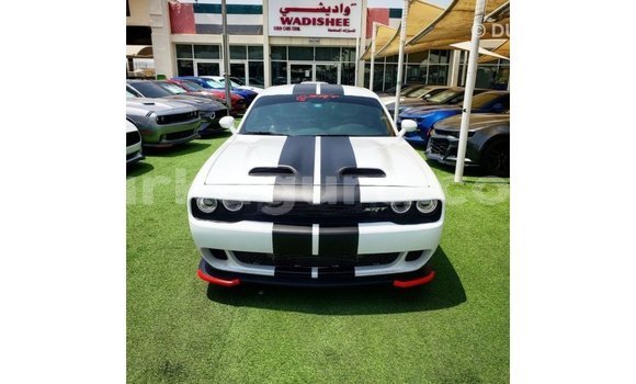 Buy Import Dodge Challenger White Car in Import - Dubai in Bujumbura Buy Import Dodge Challenger White Car in Import - Dubai in Bujumbura