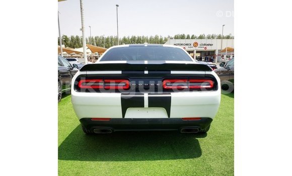 Buy Import Dodge Challenger White Car in Import - Dubai in Bujumbura Buy Import Dodge Challenger White Car in Import - Dubai in Bujumbura
