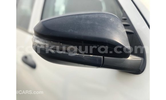Buy Import Toyota Hilux White Car in Import - Dubai in Bujumbura Buy Import Toyota Hilux White Car in Import - Dubai in Bujumbura