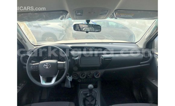 Buy Import Toyota Hilux White Car in Import - Dubai in Bujumbura Buy Import Toyota Hilux White Car in Import - Dubai in Bujumbura