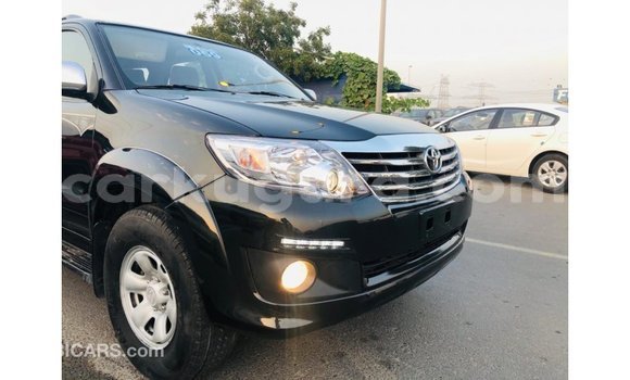 Acheter Import Voiture Toyota Fortuner Noir à Import - Dubai, Bujumbura Acheter Import Voiture Toyota Fortuner Noir à Import - Dubai, Bujumbura