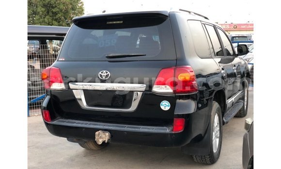 Nunua Imported Toyota Land Cruiser Nyeusi Gari ndani ya Import - Dubai nchini Bujumbura Nunua Imported Toyota Land Cruiser Nyeusi Gari ndani ya Import - Dubai nchini Bujumbura