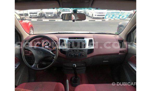Acheter Import Voiture Toyota Hilux Blanc à Import - Dubai, Bujumbura Acheter Import Voiture Toyota Hilux Blanc à Import - Dubai, Bujumbura
