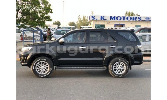 Buy Import Toyota Fortuner Black Car in Import - Dubai in Bujumbura Buy Import Toyota Fortuner Black Car in Import - Dubai in Bujumbura