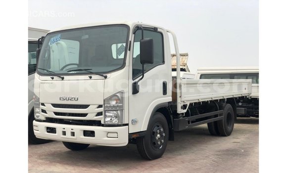 Buy Import Isuzu D–max White Truck in Import - Dubai in Bujumbura Buy Import Isuzu D–max White Truck in Import - Dubai in Bujumbura