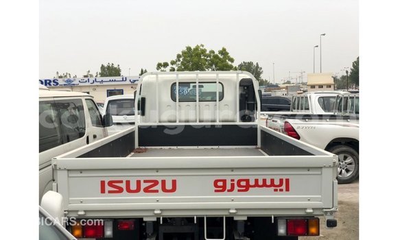 Buy Import Isuzu D–max White Truck in Import - Dubai in Bujumbura Buy Import Isuzu D–max White Truck in Import - Dubai in Bujumbura