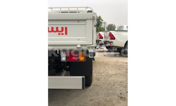 Buy Import Isuzu D–max White Truck in Import - Dubai in Bujumbura Buy Import Isuzu D–max White Truck in Import - Dubai in Bujumbura