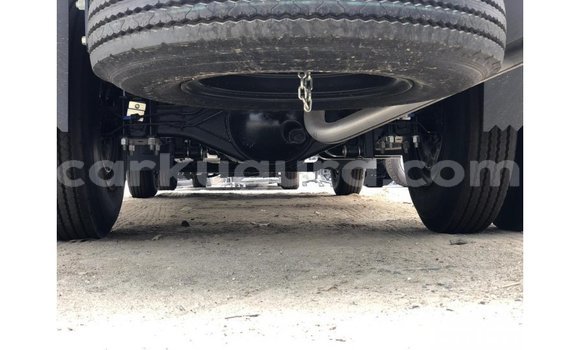 Buy Import Isuzu D–max White Truck in Import - Dubai in Bujumbura Buy Import Isuzu D–max White Truck in Import - Dubai in Bujumbura