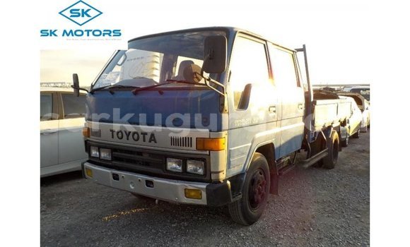 Acheter Import Voiture Toyota Dyna Bleu à Import - Dubai, Bujumbura