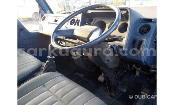 Acheter Import Voiture Toyota Dyna Bleu à Import - Dubai, Bujumbura Acheter Import Voiture Toyota Dyna Bleu à Import - Dubai, Bujumbura