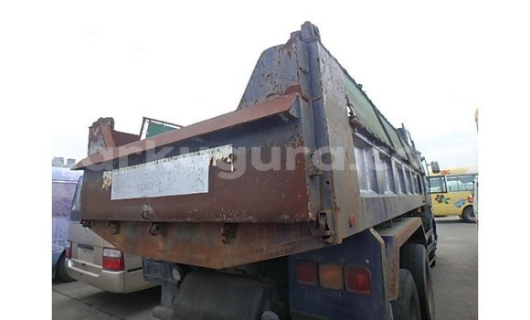 Acheter Import Voiture Nissan 350Z Bleu à Import - Dubai, Bujumbura Acheter Import Voiture Nissan 350Z Bleu à Import - Dubai, Bujumbura