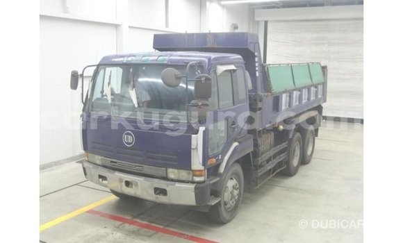 Acheter Import Voiture Nissan 350Z Bleu à Import - Dubai, Bujumbura Acheter Import Voiture Nissan 350Z Bleu à Import - Dubai, Bujumbura