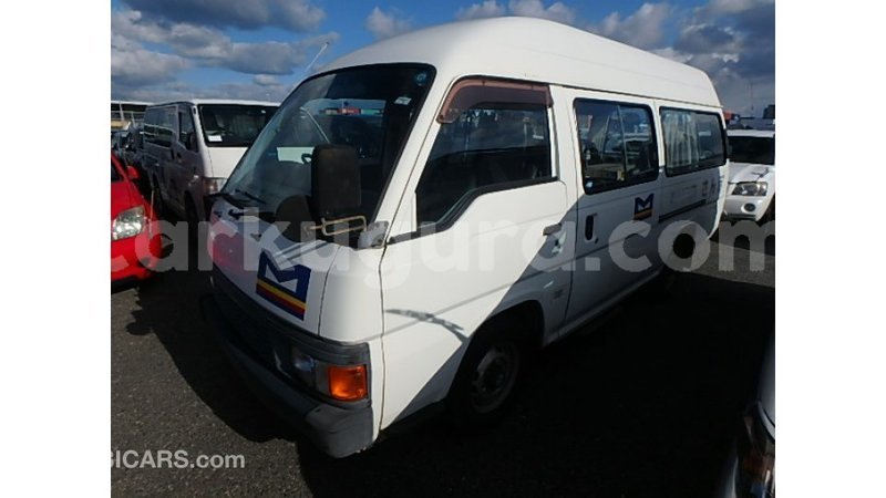 Big with watermark nissan caravan bujumbura import dubai 5560