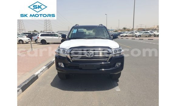 Acheter Import Voiture Toyota Land Cruiser Noir à Import - Dubai, Bujumbura Acheter Import Voiture Toyota Land Cruiser Noir à Import - Dubai, Bujumbura