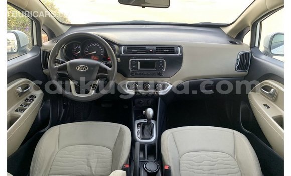 Nunua Imported Kia Rio Nyeupe Gari ndani ya Import - Dubai nchini Bujumbura Nunua Imported Kia Rio Nyeupe Gari ndani ya Import - Dubai nchini Bujumbura