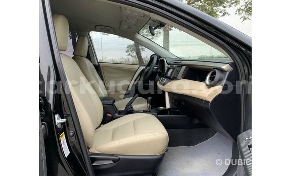 Nunua Imported Toyota 4Runner Nyeusi Gari ndani ya Import - Dubai nchini Bujumbura Nunua Imported Toyota 4Runner Nyeusi Gari ndani ya Import - Dubai nchini Bujumbura