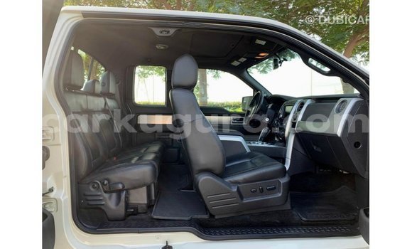 Acheter Import Utilitaire Ford AEV AMBULANCE Beige à Import - Dubai, Bujumbura Acheter Import Utilitaire Ford AEV AMBULANCE Beige à Import - Dubai, Bujumbura