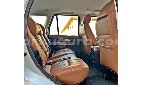 Buy Import Land Rover Range Rover White Car in Import - Dubai in Bujumbura Buy Import Land Rover Range Rover White Car in Import - Dubai in Bujumbura