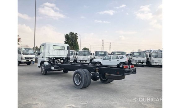 Acheter Import Utilitaire Mitsubishi L400 Blanc à Import - Dubai, Bujumbura Acheter Import Utilitaire Mitsubishi L400 Blanc à Import - Dubai, Bujumbura