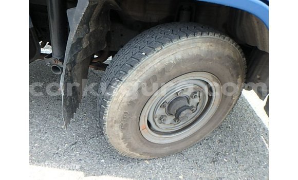 Acheter Import Voiture Toyota 4Runner Bleu à Import - Dubai, Bujumbura Acheter Import Voiture Toyota 4Runner Bleu à Import - Dubai, Bujumbura