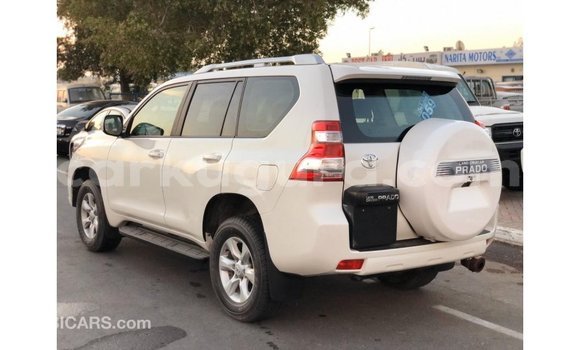 Acheter Import Voiture Toyota Prado Blanc à Import - Dubai, Bujumbura Acheter Import Voiture Toyota Prado Blanc à Import - Dubai, Bujumbura
