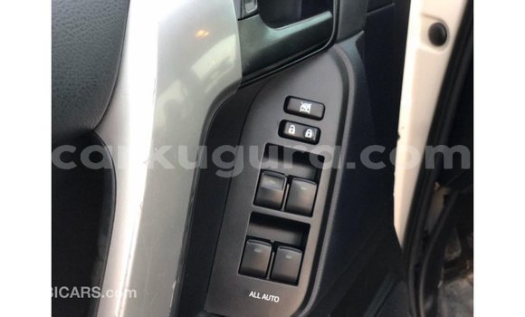 Acheter Import Voiture Toyota Prado Blanc à Import - Dubai, Bujumbura Acheter Import Voiture Toyota Prado Blanc à Import - Dubai, Bujumbura