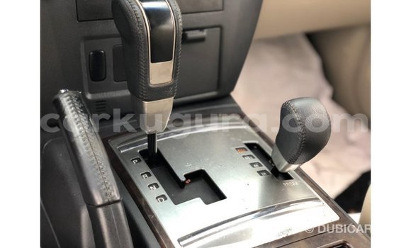 Nunua Imported Mitsubishi Pajero Nyeupe Gari ndani ya Import - Dubai nchini Bujumbura Nunua Imported Mitsubishi Pajero Nyeupe Gari ndani ya Import - Dubai nchini Bujumbura