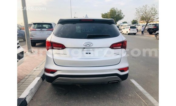 Nunua Imported Hyundai Santa Fe Nyingine Gari ndani ya Import - Dubai nchini Bujumbura Nunua Imported Hyundai Santa Fe Nyingine Gari ndani ya Import - Dubai nchini Bujumbura