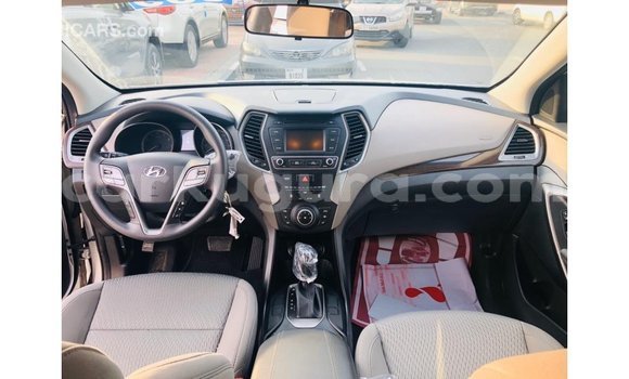 Nunua Imported Hyundai Santa Fe Nyingine Gari ndani ya Import - Dubai nchini Bujumbura Nunua Imported Hyundai Santa Fe Nyingine Gari ndani ya Import - Dubai nchini Bujumbura