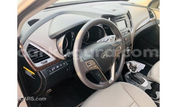 Nunua Imported Hyundai Santa Fe Nyingine Gari ndani ya Import - Dubai nchini Bujumbura Nunua Imported Hyundai Santa Fe Nyingine Gari ndani ya Import - Dubai nchini Bujumbura