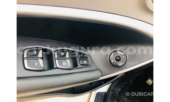 Nunua Imported Hyundai Santa Fe Nyingine Gari ndani ya Import - Dubai nchini Bujumbura Nunua Imported Hyundai Santa Fe Nyingine Gari ndani ya Import - Dubai nchini Bujumbura