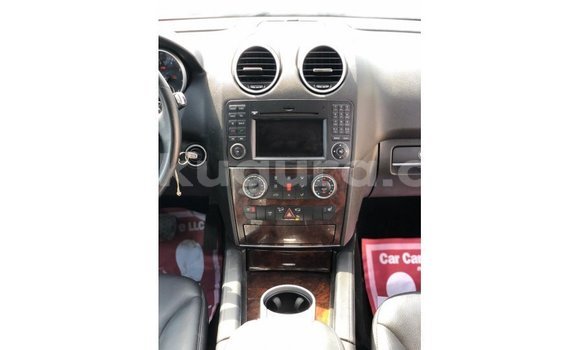 Buy Import Mercedes-Benz 190 Other Car in Import - Dubai in Bujumbura Buy Import Mercedes-Benz 190 Other Car in Import - Dubai in Bujumbura