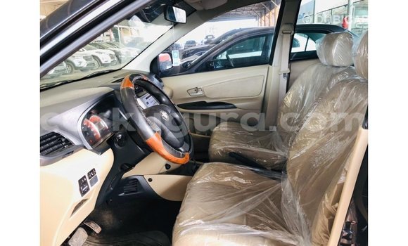 Nunua Imported Toyota Avanza Nyeusi Gari ndani ya Import - Dubai nchini Bujumbura Nunua Imported Toyota Avanza Nyeusi Gari ndani ya Import - Dubai nchini Bujumbura