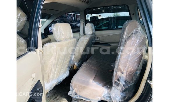 Nunua Imported Toyota Avanza Nyeusi Gari ndani ya Import - Dubai nchini Bujumbura Nunua Imported Toyota Avanza Nyeusi Gari ndani ya Import - Dubai nchini Bujumbura
