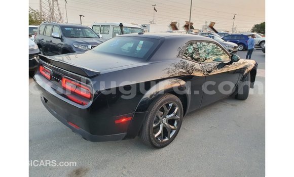 Acheter Import Voiture Dodge Challenger Noir à Import - Dubai, Bujumbura Acheter Import Voiture Dodge Challenger Noir à Import - Dubai, Bujumbura