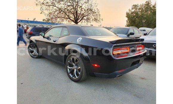 Acheter Import Voiture Dodge Challenger Noir à Import - Dubai, Bujumbura Acheter Import Voiture Dodge Challenger Noir à Import - Dubai, Bujumbura