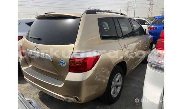 Buy Import Toyota Highlander Other Car in Import - Dubai in Bujumbura Buy Import Toyota Highlander Other Car in Import - Dubai in Bujumbura